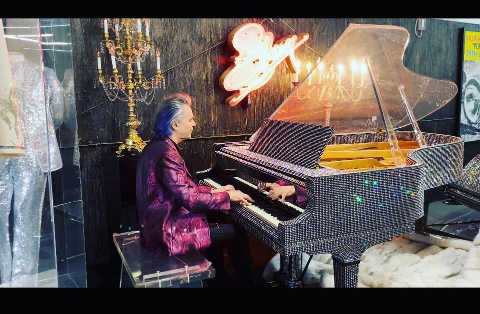 Styx keyboardist and lead singer Lawrence Gowan takes to the